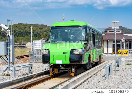 【阿佐海岸鉄道】鉄道モードのDMV 101306879