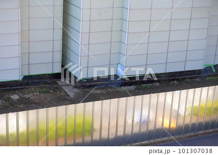 万能鋼板の仮囲い(亜鉛メッキ) イメージ 万能鋼板の仮囲い(亜鉛メッキ) イメージ 101307038