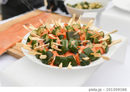 The salmon skewers with zucchini Wedding catering The salmon skewers with zucchini Wedding catering 101309166