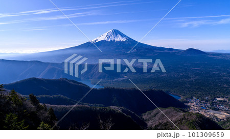 （山梨県）御坂山地・王岳～鬼ヶ岳稜線からの大絶景、富士山展望 101309659