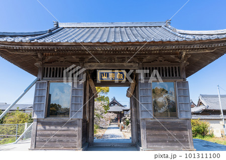 《福岡県》光明寺 石造九重塔 筑後市津島 101311100