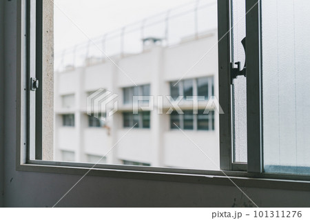 various various 101311276