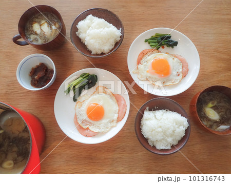 マゴチの煮付けの煮こごりと、ハムエッグの食卓 マゴチの煮付けの煮こごりと、ハムエッグの食卓 101316743