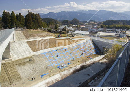 九州中央自動車道 モルタル吹き付け工事 城平地区 101321405