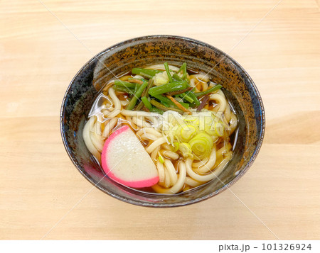 おいしそうなうどん 101326924