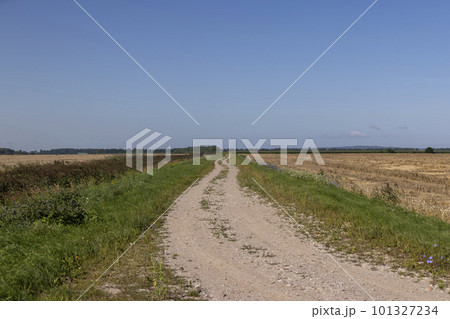 Unpaved highway in rural areas Unpaved highway in rural areas 101327234