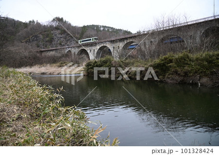 SLも走る釜石線 達曾部川橋梁 SLも走る釜石線 達曾部川橋梁 101328424