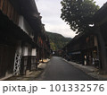 古い木造家屋 101332576