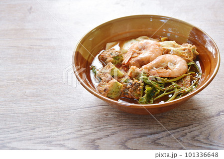 boiled shrimp and fried egg stuffed climbing wattle vegetable in spicy sour soup on bowl boiled shrimp and fried egg stuffed climbing wattle vegetable in spicy sour soup on bowl 101336648