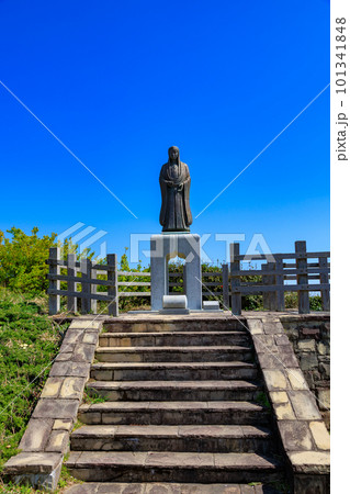 千葉県　勝浦市　八幡岬公園　展望広場　お万の方の像 101341848