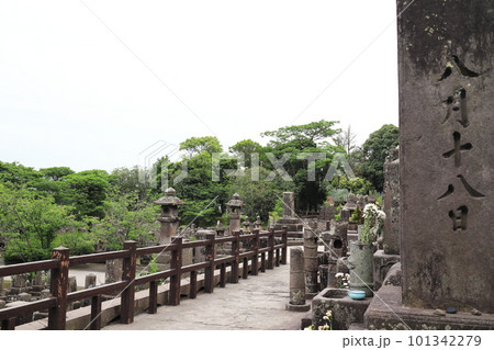 南州墓地の墓石風景 南州墓地の墓石風景 101342279