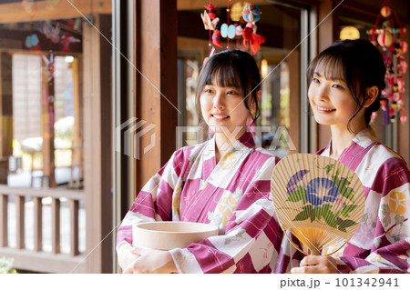 女子旅　温泉旅行 101342941