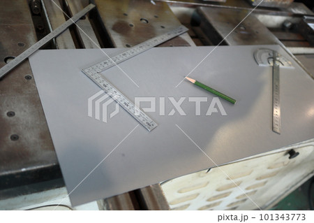 金属加工　製造業　精密板金　鋼材　 101343773