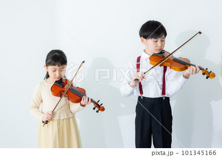 バイオリン教室 子供の写真素材 [101345166] - PIXTA