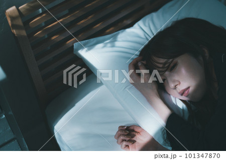 The bedroom. 101347870
