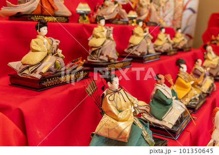 ひな祭り　お雛様 101350645