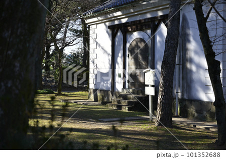 名古屋城の御深井丸に遺る「乃木倉庫」 101352688