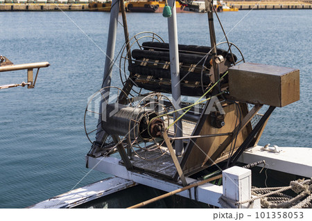 漁船のイメージ　漁具 101358053