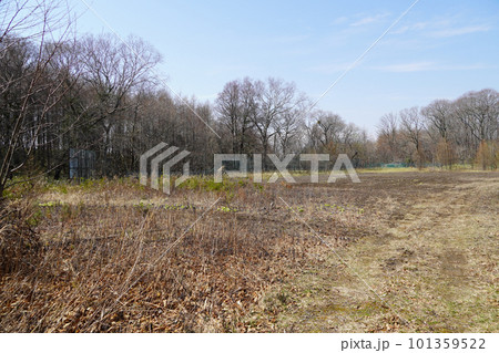 鵡川町立二宮小学校(廃校)のグラウンド跡地 鵡川町立二宮小学校(廃校)のグラウンド跡地 101359522