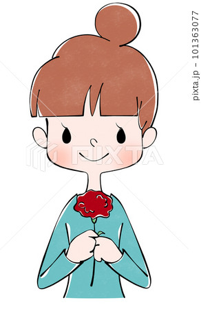 母の日 カーネーションを持った笑顔の女性 母の日 カーネーションを持った笑顔の女性 101363077