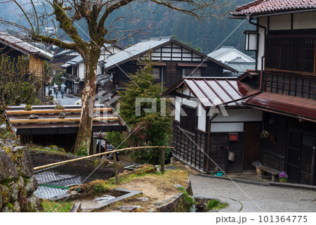 Preserved old wooden buildings in town of Tsumago juku, Kiso valley 101364775