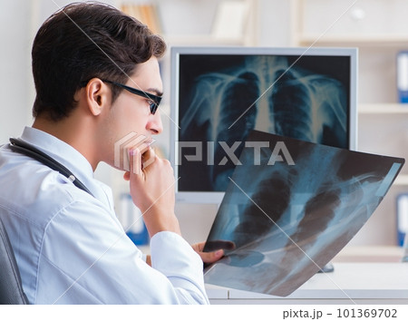 Young woman visiting radiologist for x-ray exam Young woman visiting radiologist for x-ray exam 101369702