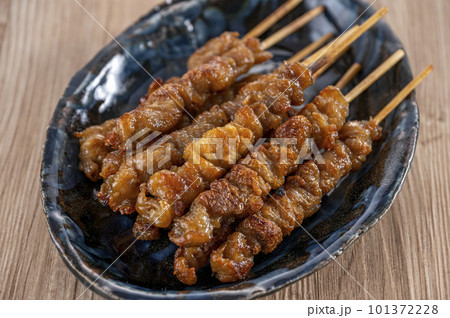 博多名物の鶏皮 博多名物の鶏皮 101372228