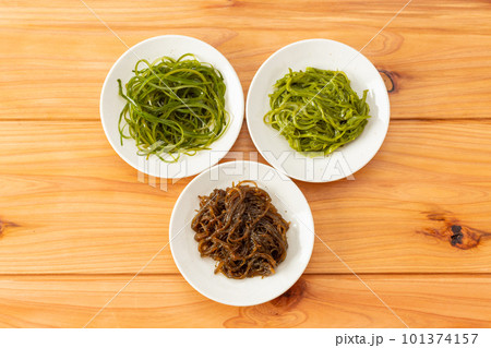 めかぶともずくと切り昆布 めかぶともずくと切り昆布 101374157