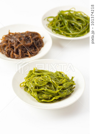 めかぶともずくと切り昆布 めかぶともずくと切り昆布 101374218