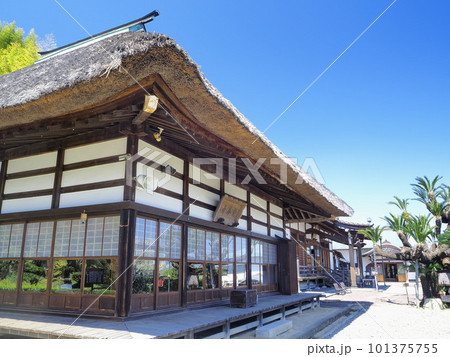 静岡県　龍華寺　本堂　4月 101375755
