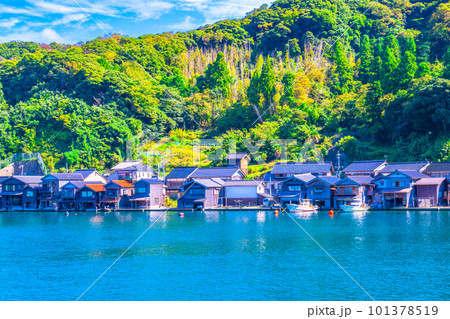 海の京都 伊根の舟屋の風景 海の京都 伊根の舟屋の風景 101378519