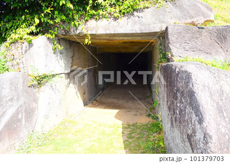 【国指定史跡】岩屋山古墳 101379703