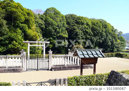 梅山古墳 101380087