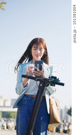 use phone with electric scooter 101381004