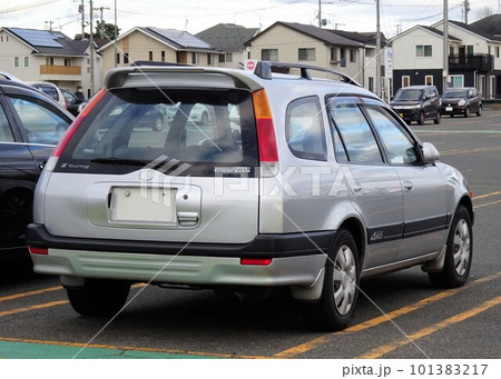自動車イメージ　トヨタ3代目スプリンターカリブのリアデザイン 101383217