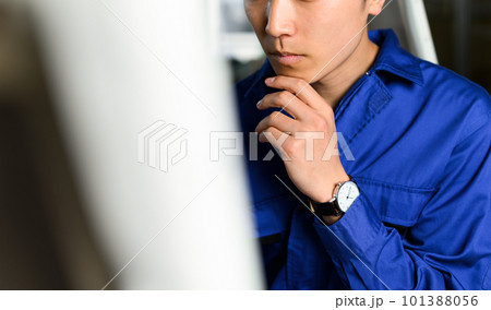 つなぎを着た人 つなぎを着た人 101388056