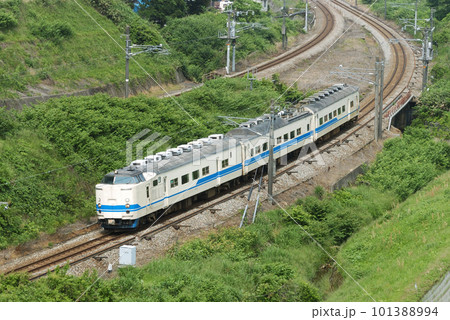 北陸本線 石動ー倶利伽羅 JR西日本 419系 D15編成(福井) 北陸本線 石動ー倶利伽羅 JR西日本 419系 D15編成(福井) 101388994