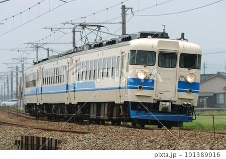 北陸本線　西高岡ー高岡　JR西日本　475系　A26編成（金沢） 101389016