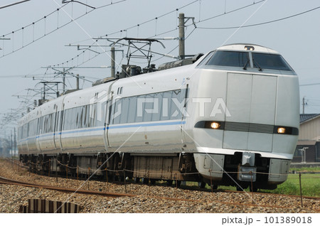 北陸本線　西高岡ー高岡　JR西日本　681系　T01編成（金沢）　サンダーバード 101389018