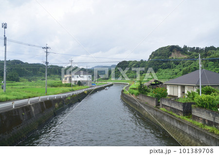 JR九州、指宿枕崎線の鹿児島中央駅から指宿駅間の風景(2022年夏) JR九州、指宿枕崎線の鹿児島中央駅から指宿駅間の風景(2022年夏) 101389708
