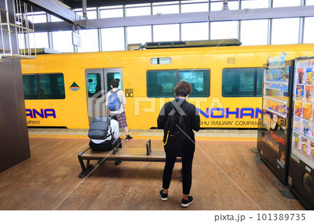 JR九州、指宿枕崎線の鹿児島中央駅から指宿駅間の風景(2022年夏) JR九州、指宿枕崎線の鹿児島中央駅から指宿駅間の風景(2022年夏) 101389735