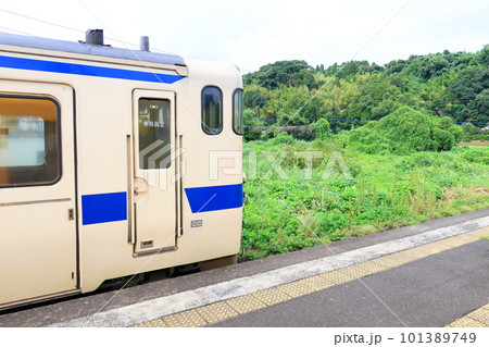 JR九州、指宿枕崎線の鹿児島中央駅から指宿駅間の風景(2022年夏) 101389749