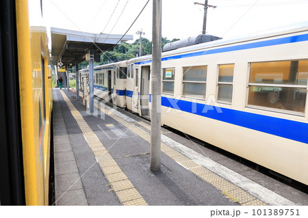 JR九州、指宿枕崎線の鹿児島中央駅から指宿駅間の風景(2022年夏) JR九州、指宿枕崎線の鹿児島中央駅から指宿駅間の風景(2022年夏) 101389751