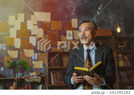 シニア男性ポートレート 101391202