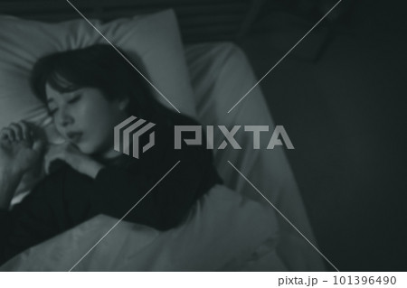 The bedroom. The bedroom. 101396490