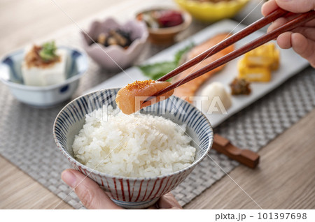 美味しそうな和風朝食　健康的な朝食 101397698