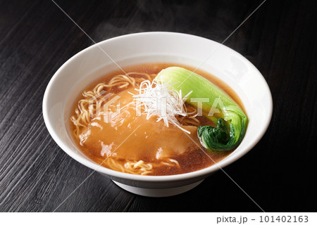 フカヒレ姿煮ラーメン 101402163