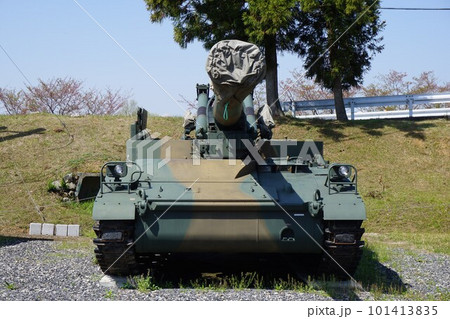 陸上自衛隊203mm自走りゅう弾砲:正面 陸上自衛隊203mm自走りゅう弾砲:正面 101413835