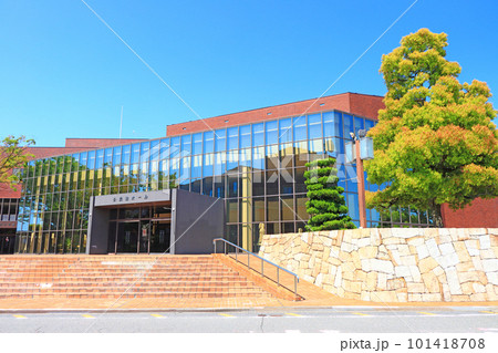 愛知県飛島村、飛島村中央公民館の風景 愛知県飛島村、飛島村中央公民館の風景 101418708