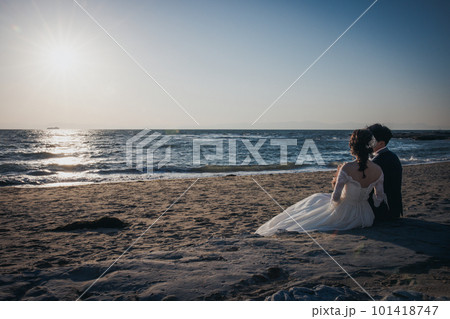 海でウェディングフォト 101418747